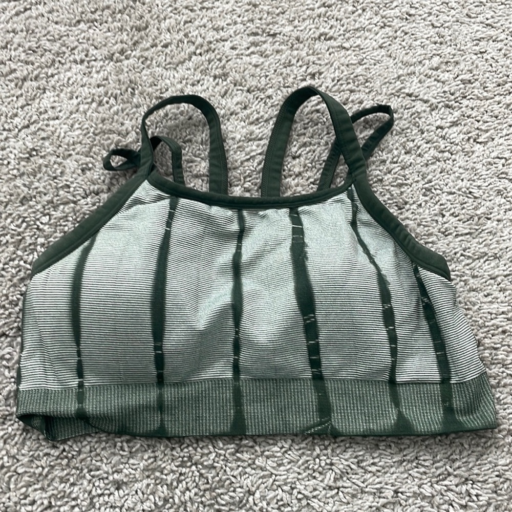 Sports bra